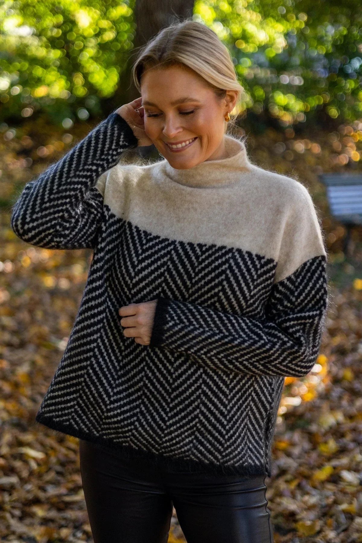Liora | Sweter