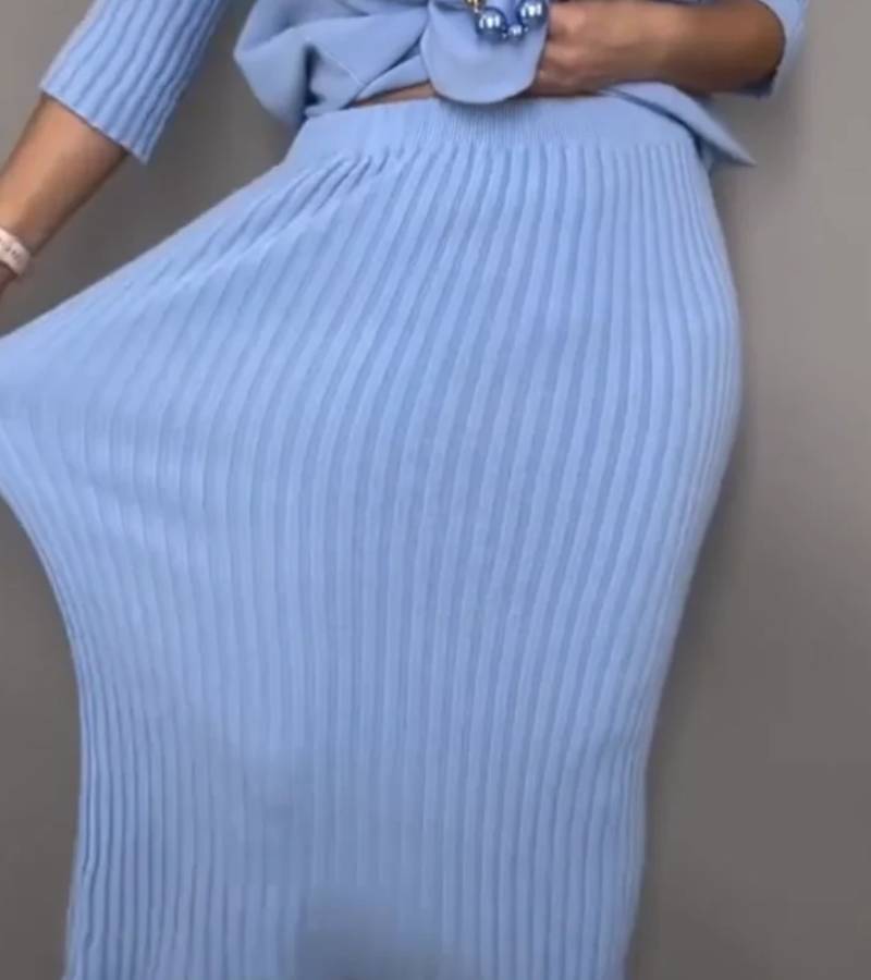 Hestia | Dzianinowy komplet ze spódnicą midi