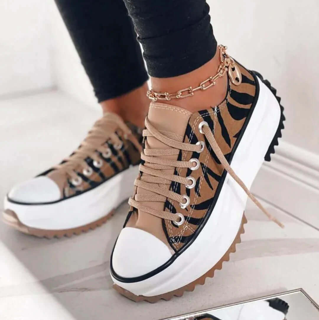 Yasmin™ | Baskets Confortables