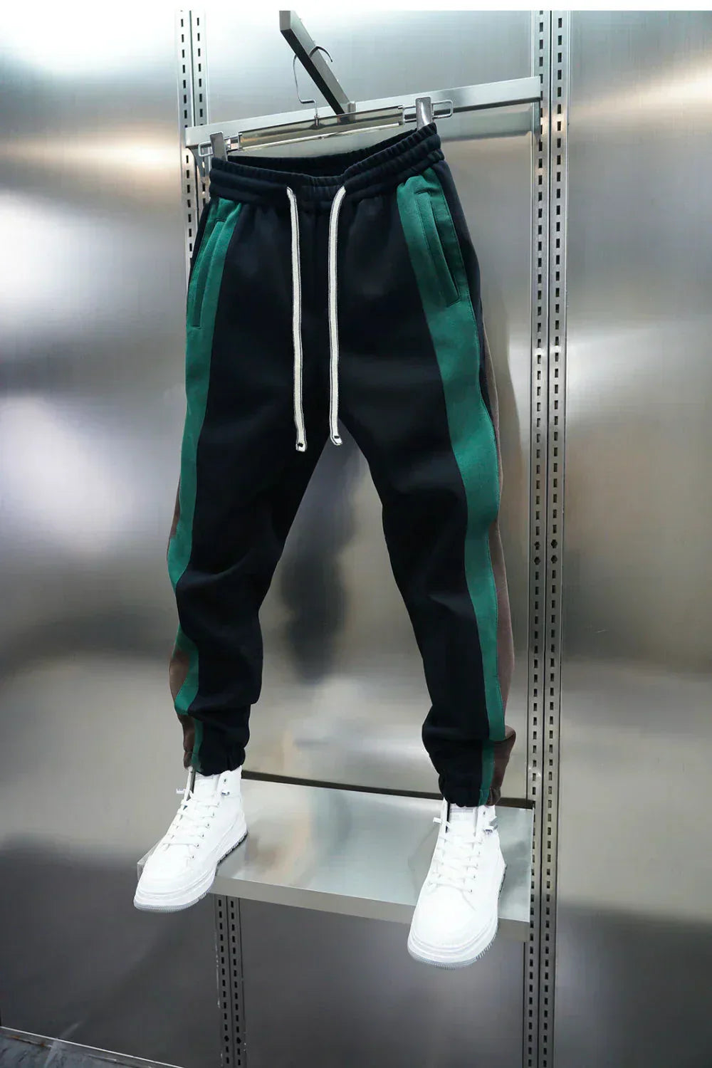 Marek | Nowoczesne spodnie z paskami