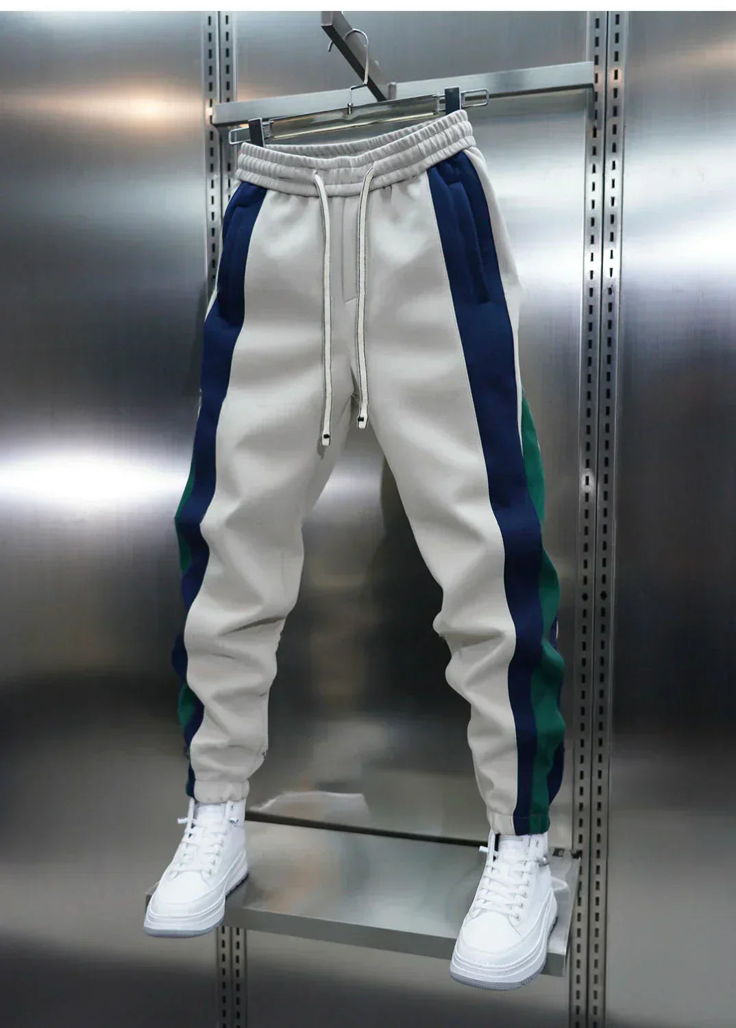 Marek | Nowoczesne spodnie z paskami