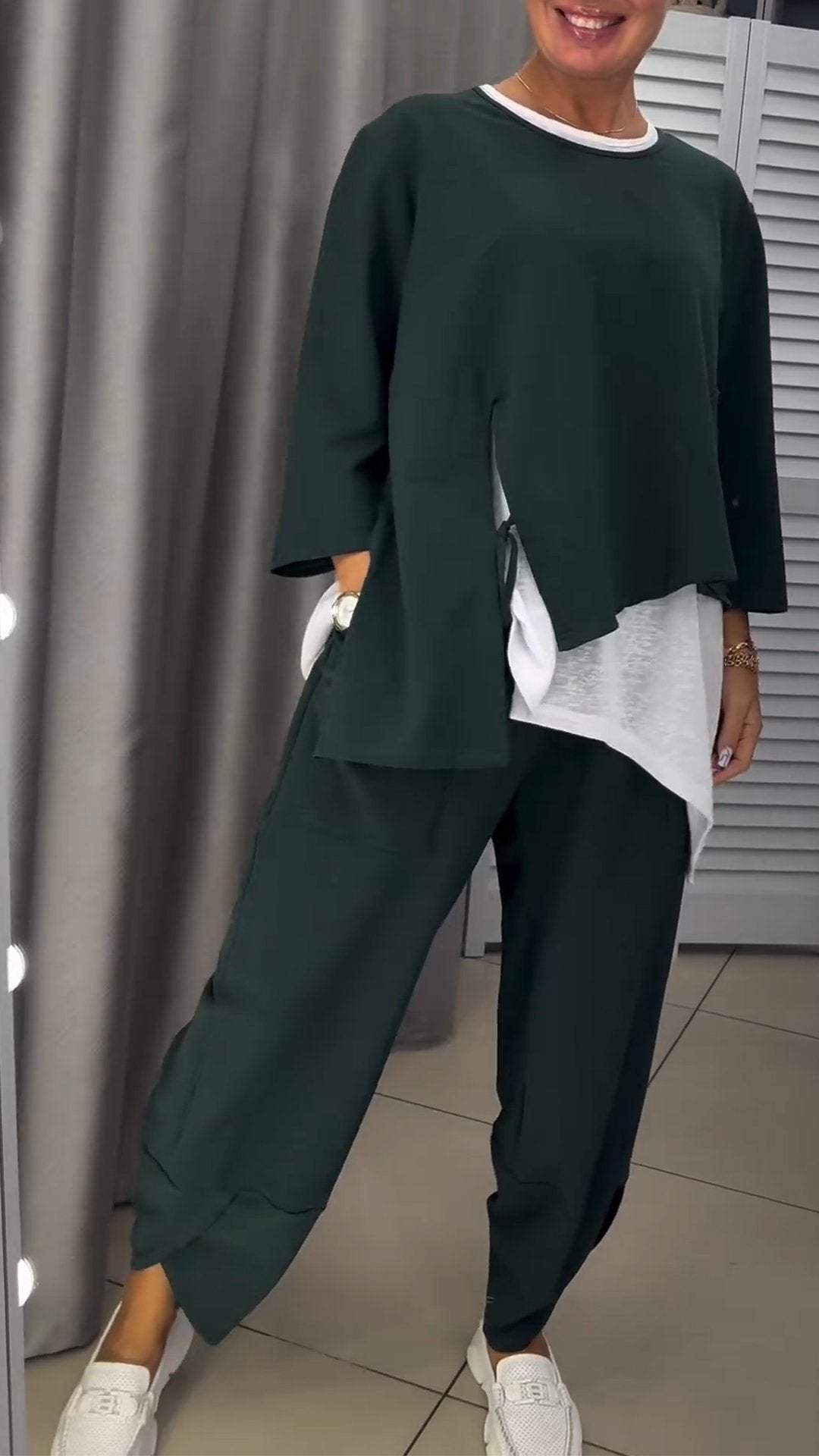 Livia | Komplet: top z okrągłym dekoltem i spodnie